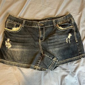 Maurice’s Size 18 shorts